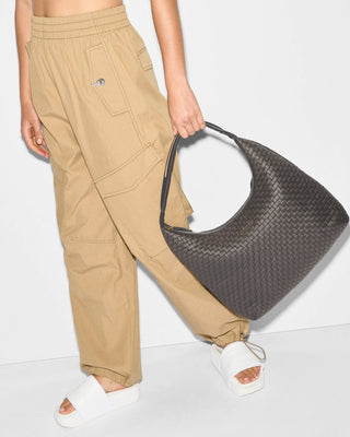 Large Woven Shoulder - Magnet